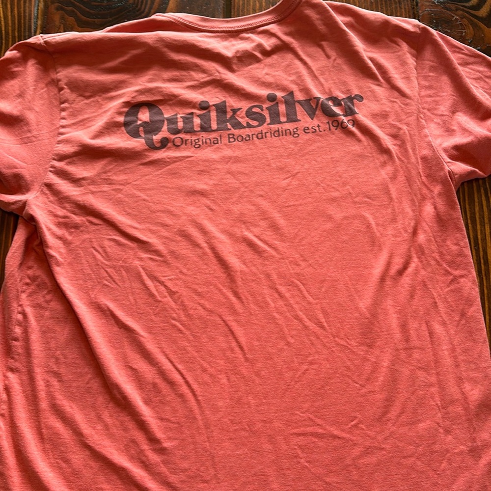 QUIKSILVER Surf Tee Shirt -🏄‍♀️ - UNISEX Large